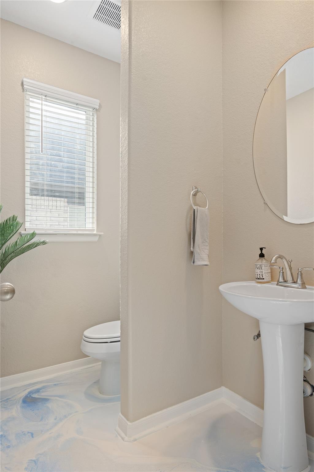 241 Oleander Loop Buda TX 78610