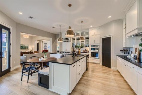 113 Vista View Trail Spicewood TX 78669