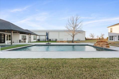 10940 Wedel Cemetery Road Rogers TX 76569