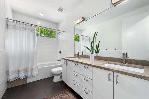 4909 Woodview Avenue Austin TX 78756