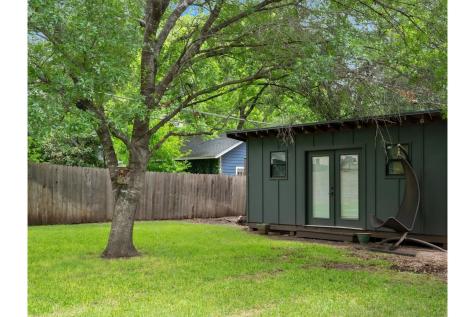 4909 Woodview Avenue Austin TX 78756