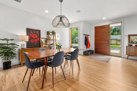 4909 Woodview Avenue Austin TX 78756