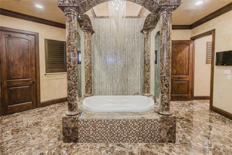 1024 Spanish Trail New Braunfels TX 78132