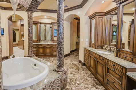 1024 Spanish Trail New Braunfels TX 78132