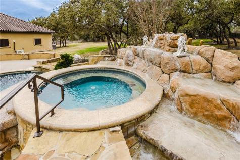 1024 Spanish Trail New Braunfels TX 78132