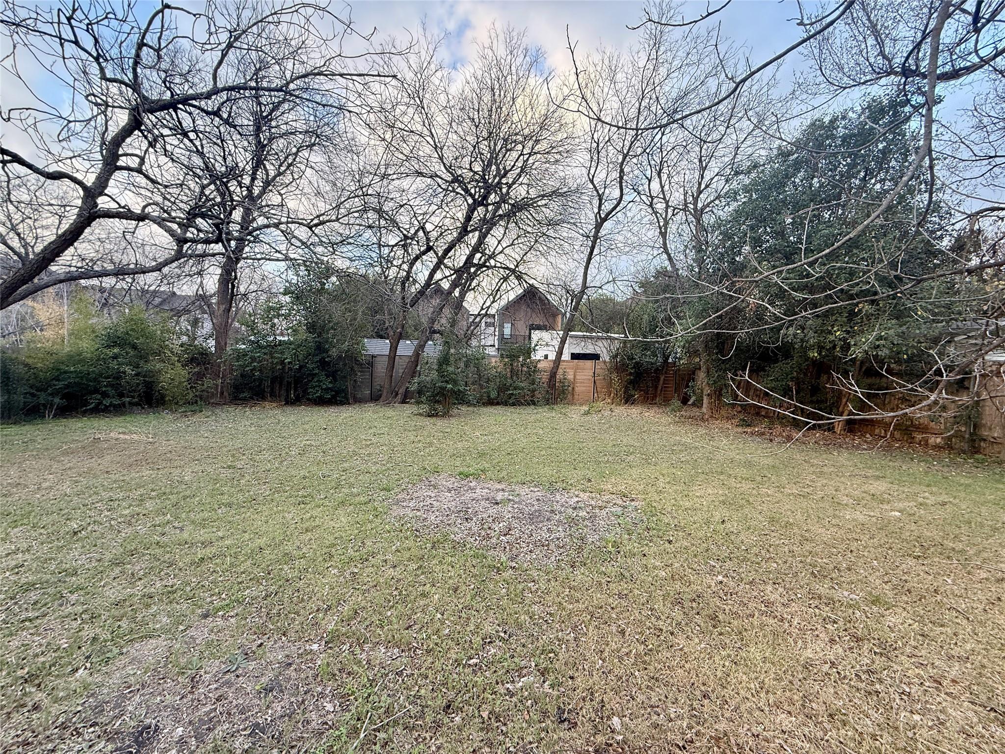 503 Brentwood Street Austin TX 78752