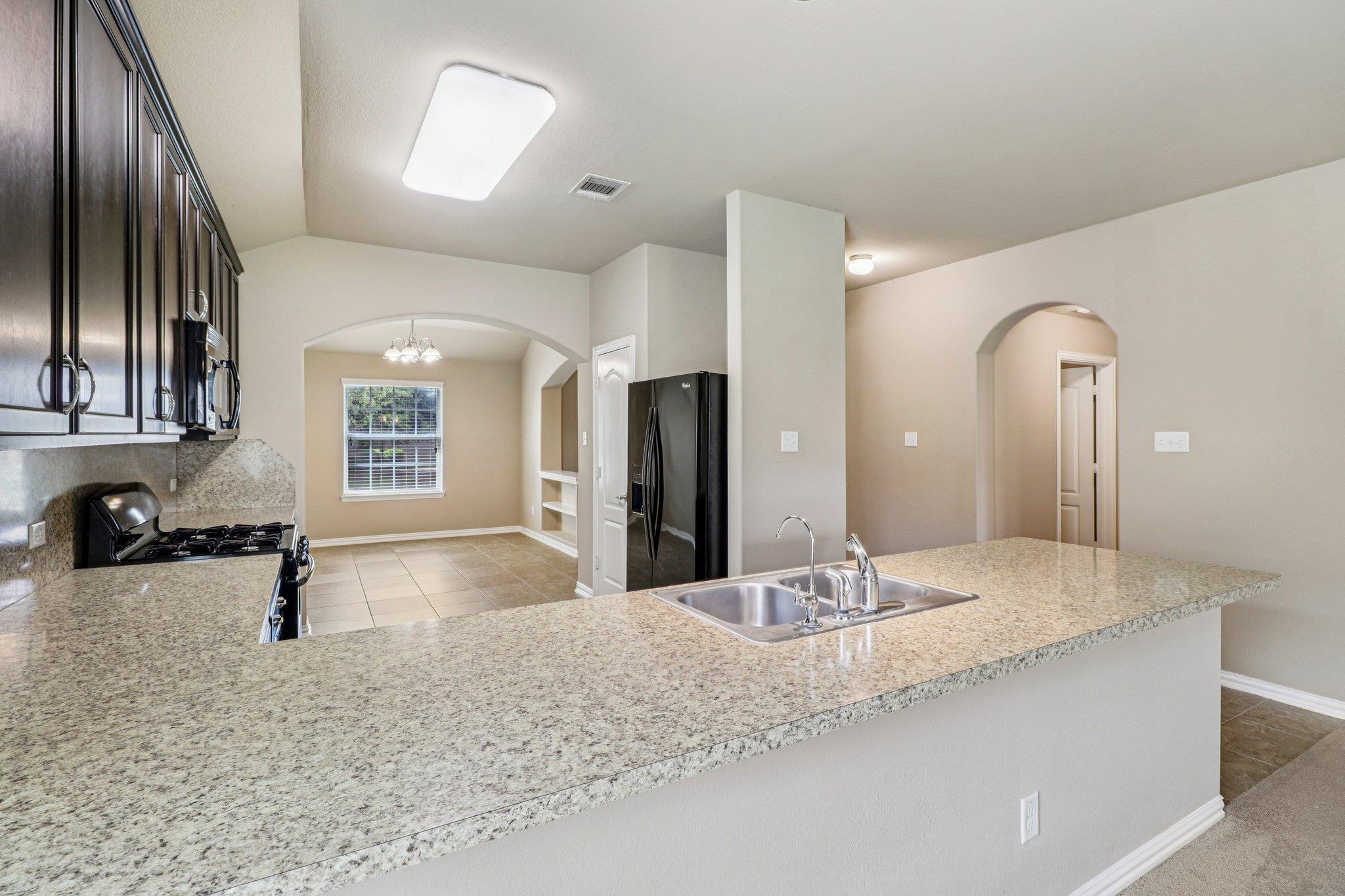 109 Mollie Drive Hutto TX 78634