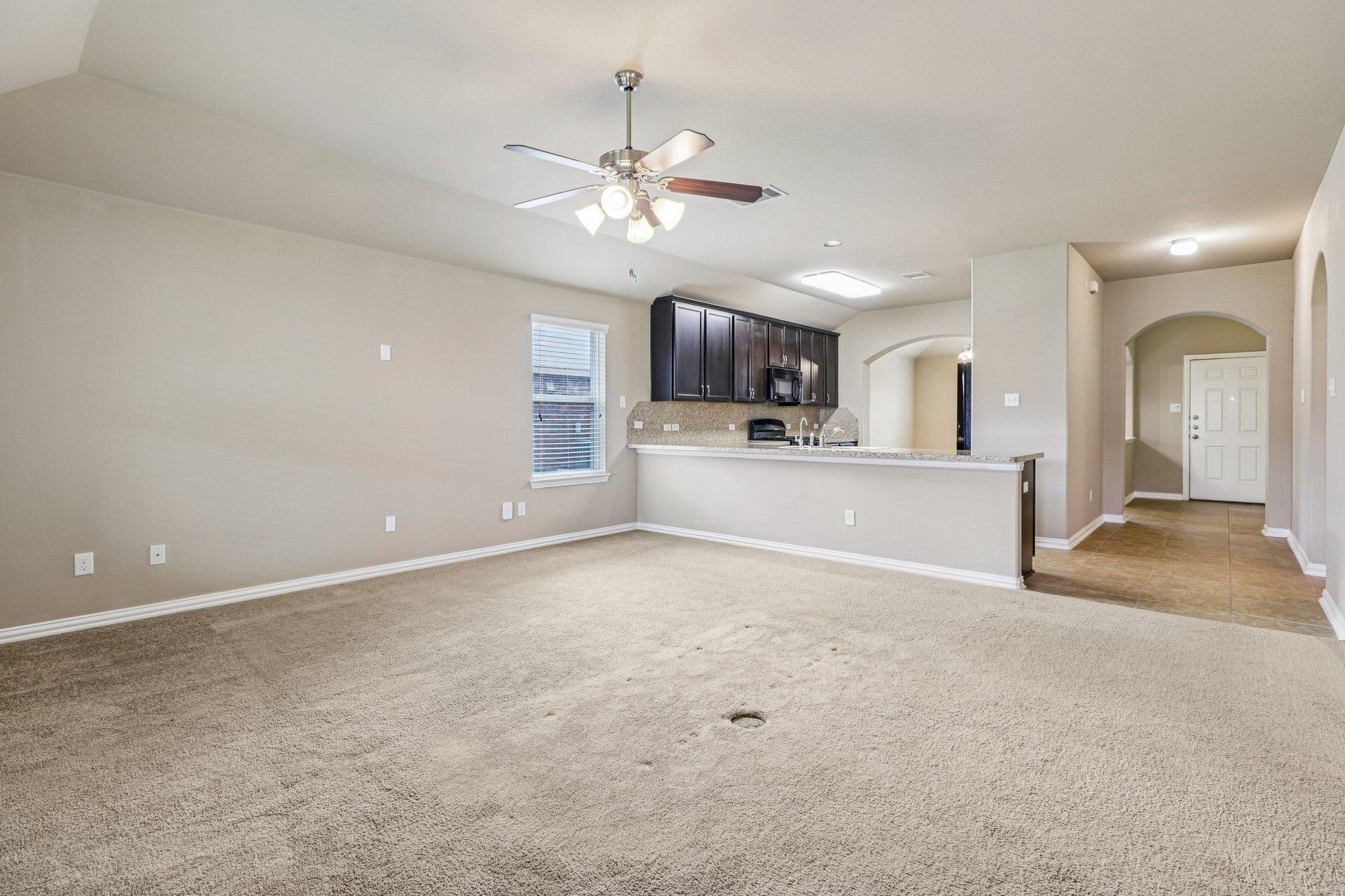 109 Mollie Drive Hutto TX 78634