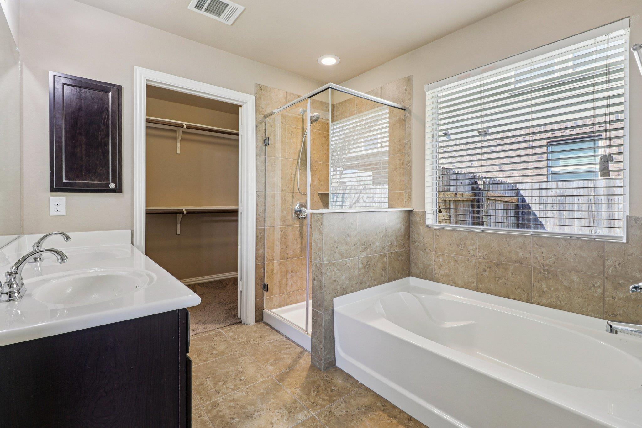 109 Mollie Drive Hutto TX 78634
