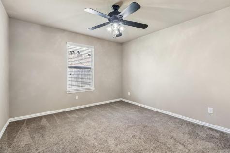 109 Mollie Drive Hutto TX 78634