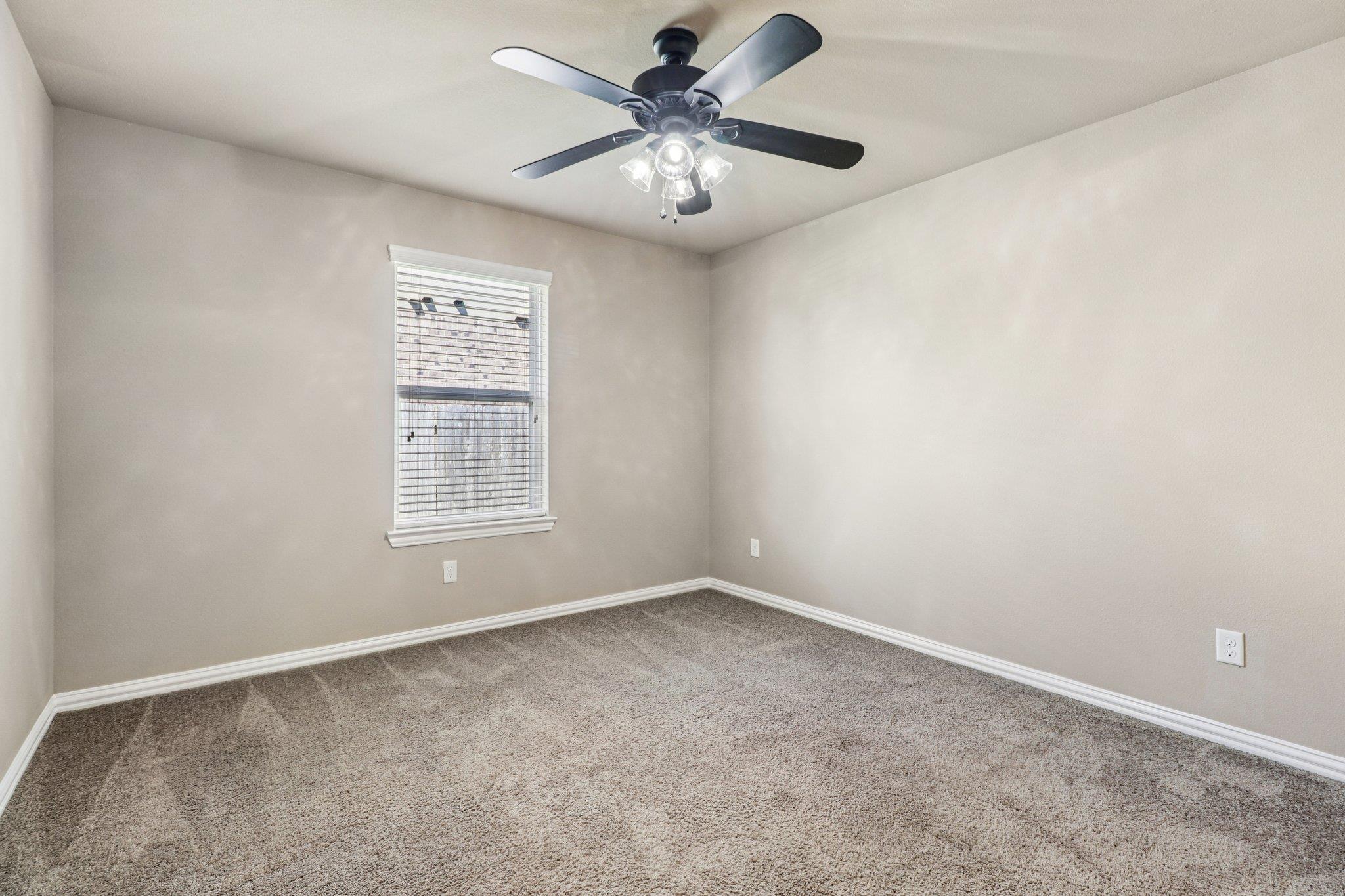109 Mollie Drive Hutto TX 78634