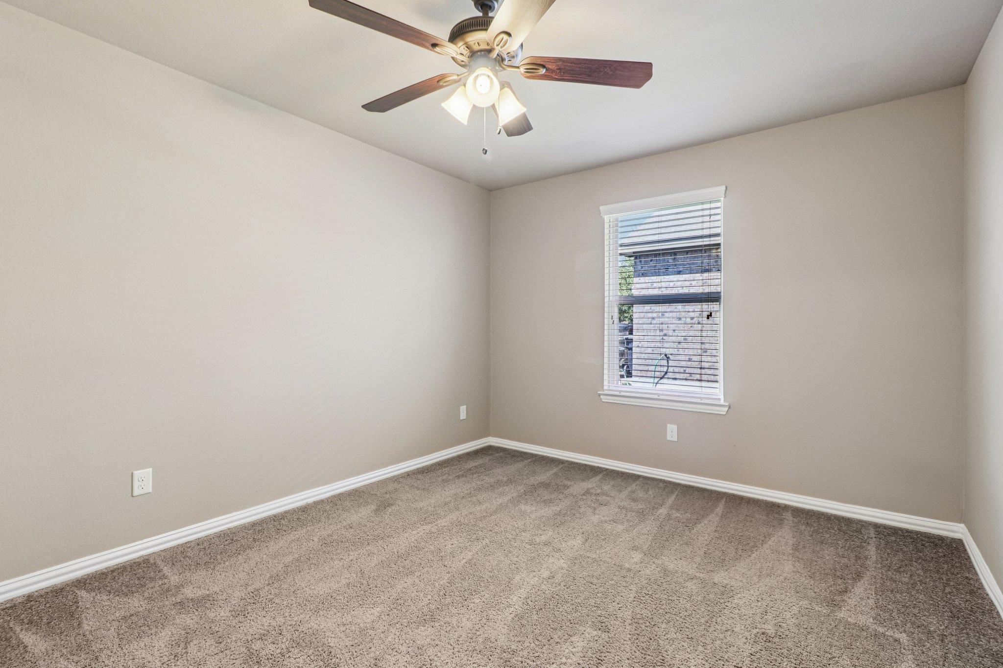 109 Mollie Drive Hutto TX 78634