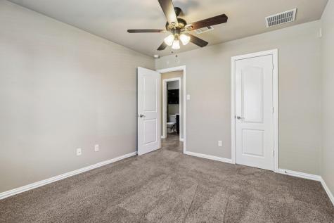 109 Mollie Drive Hutto TX 78634