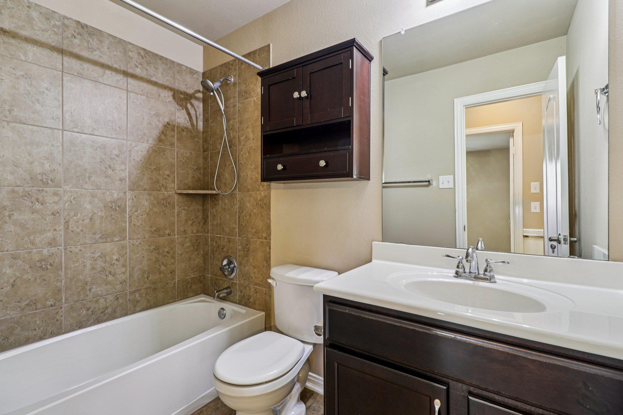 109 Mollie Drive Hutto TX 78634