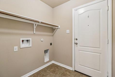 109 Mollie Drive Hutto TX 78634