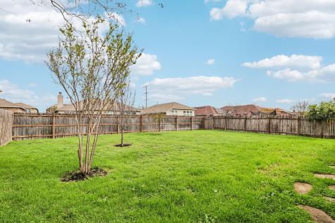 109 Mollie Drive Hutto TX 78634