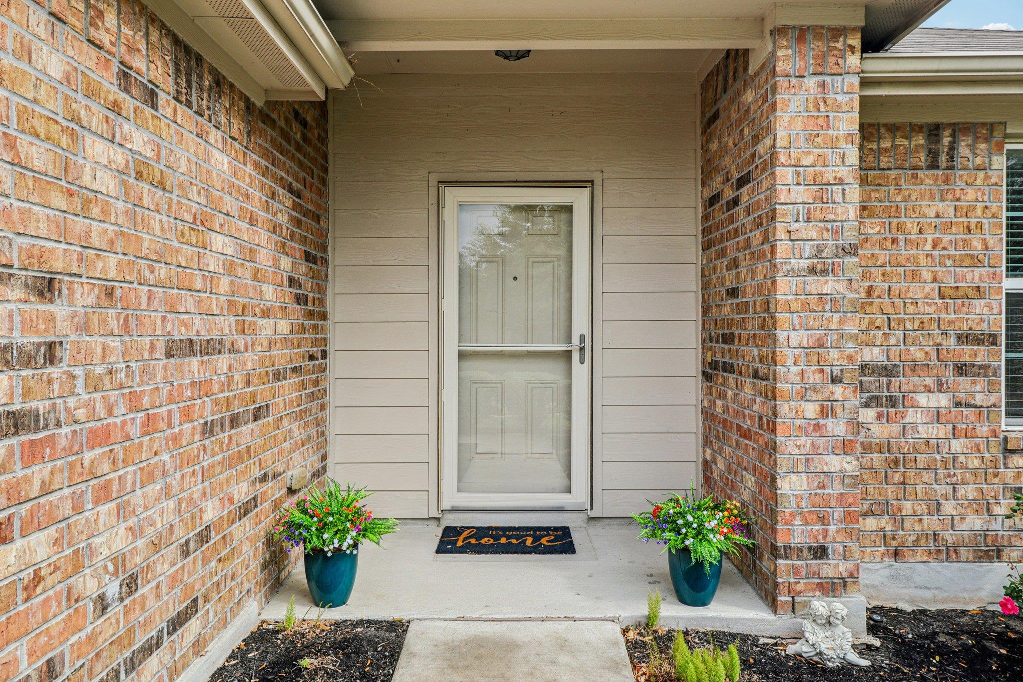 109 Mollie Drive Hutto TX 78634