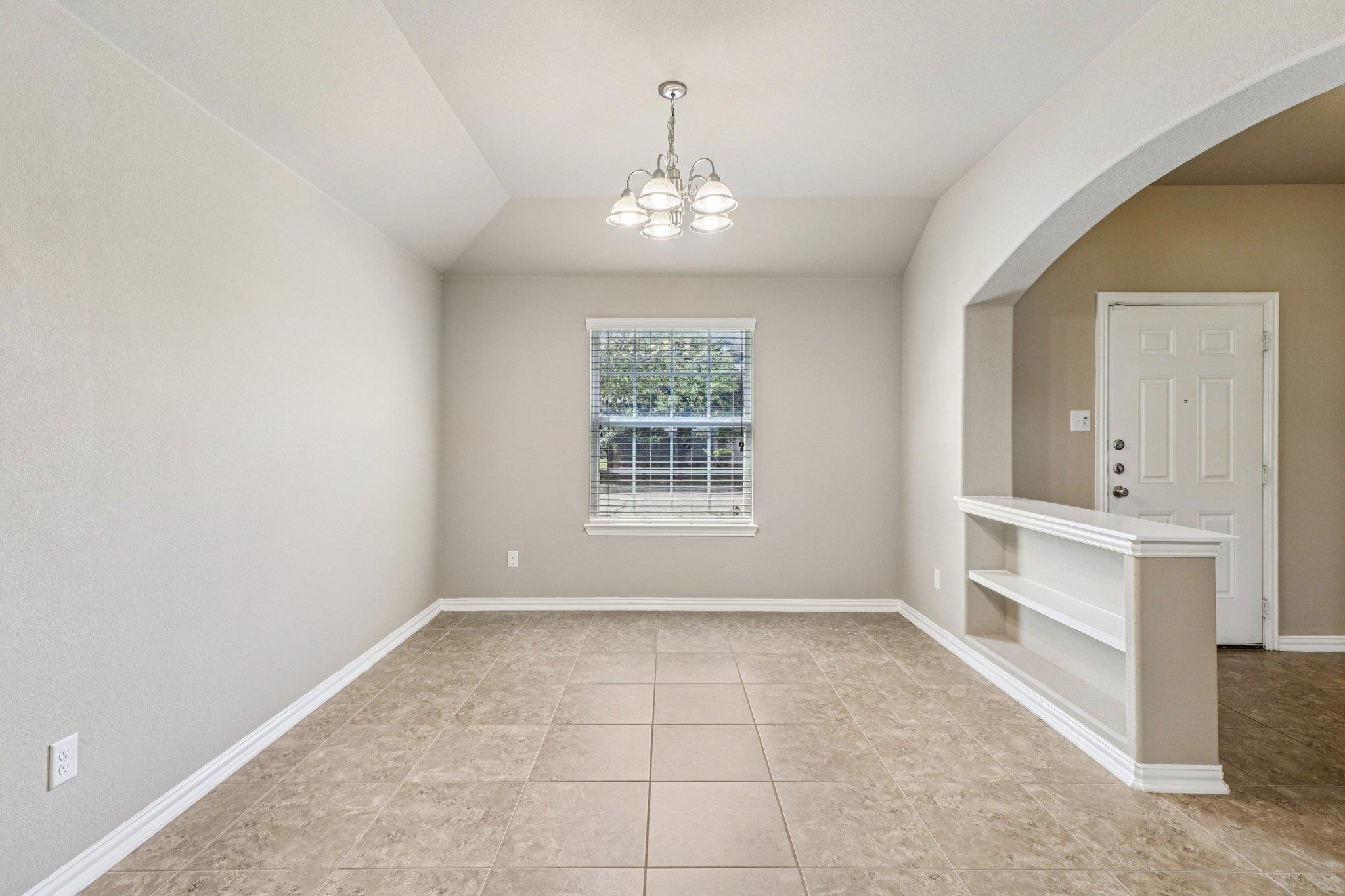109 Mollie Drive Hutto TX 78634