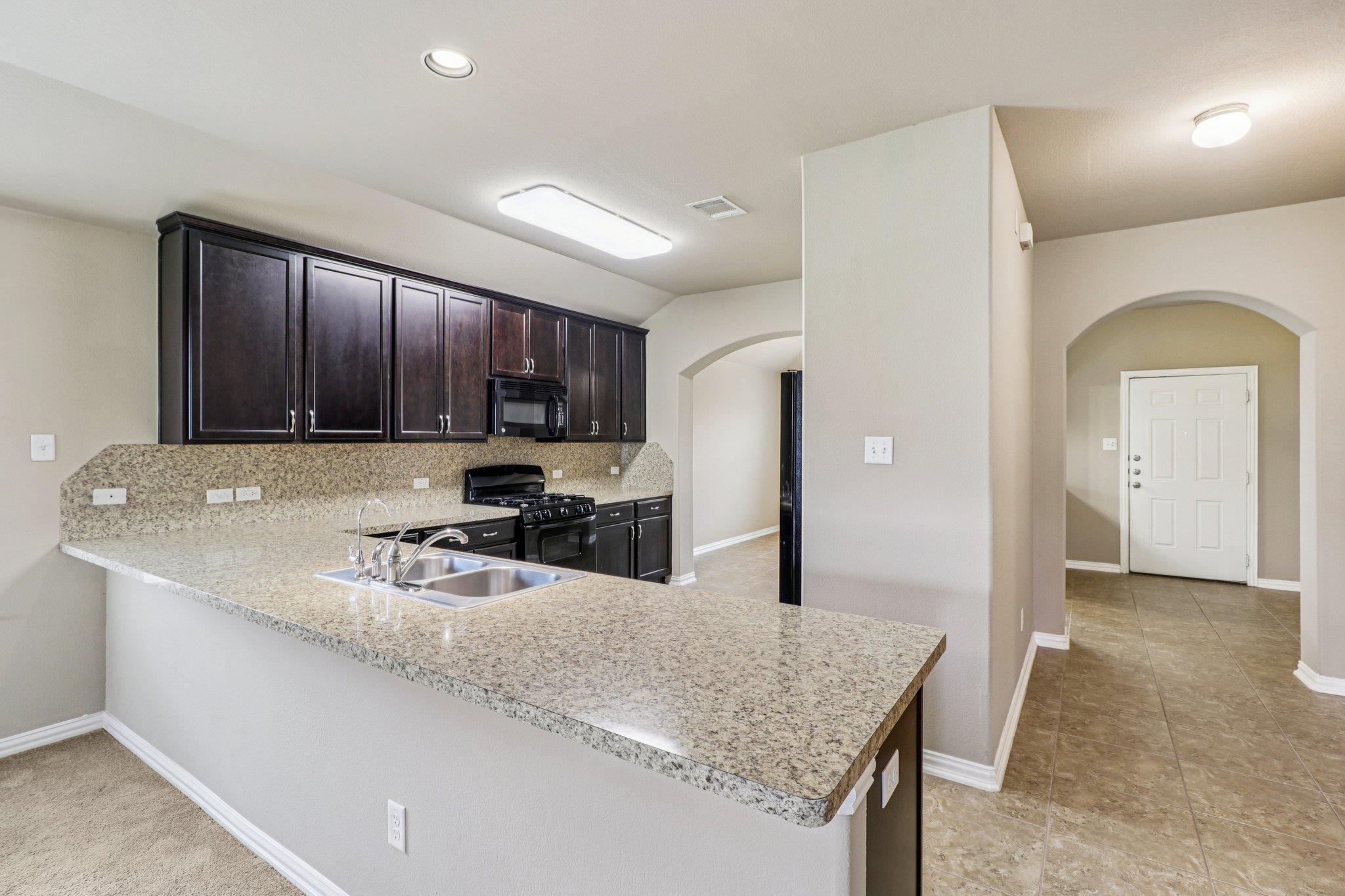 109 Mollie Drive Hutto TX 78634