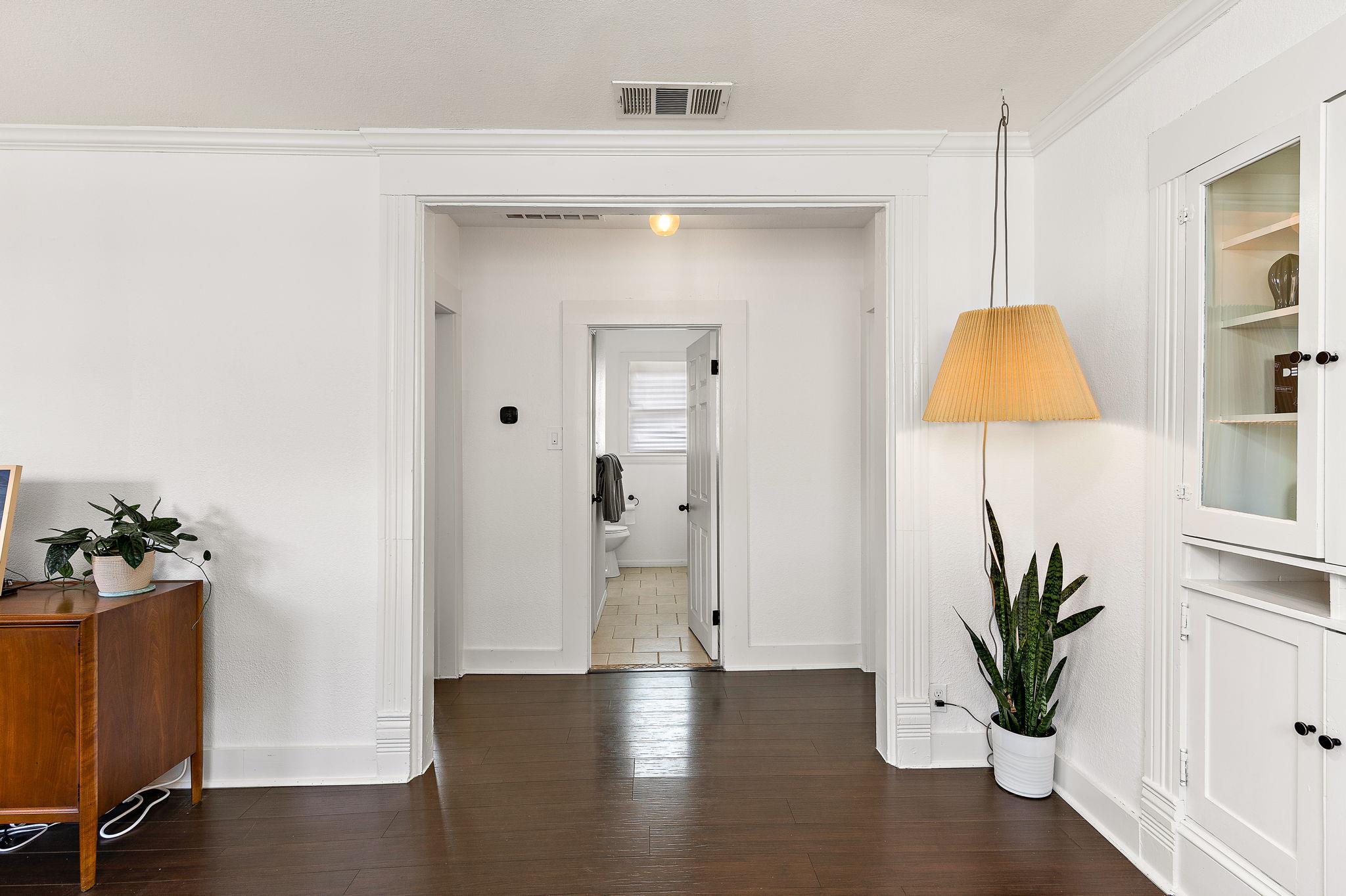 933 E 51st Street Austin TX 78751