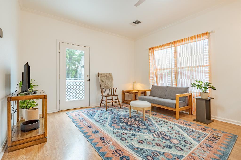 933 E 51st Street Austin TX 78751