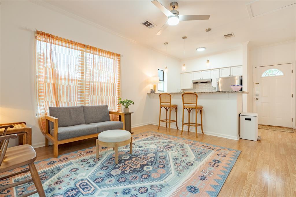 933 E 51st Street Austin TX 78751