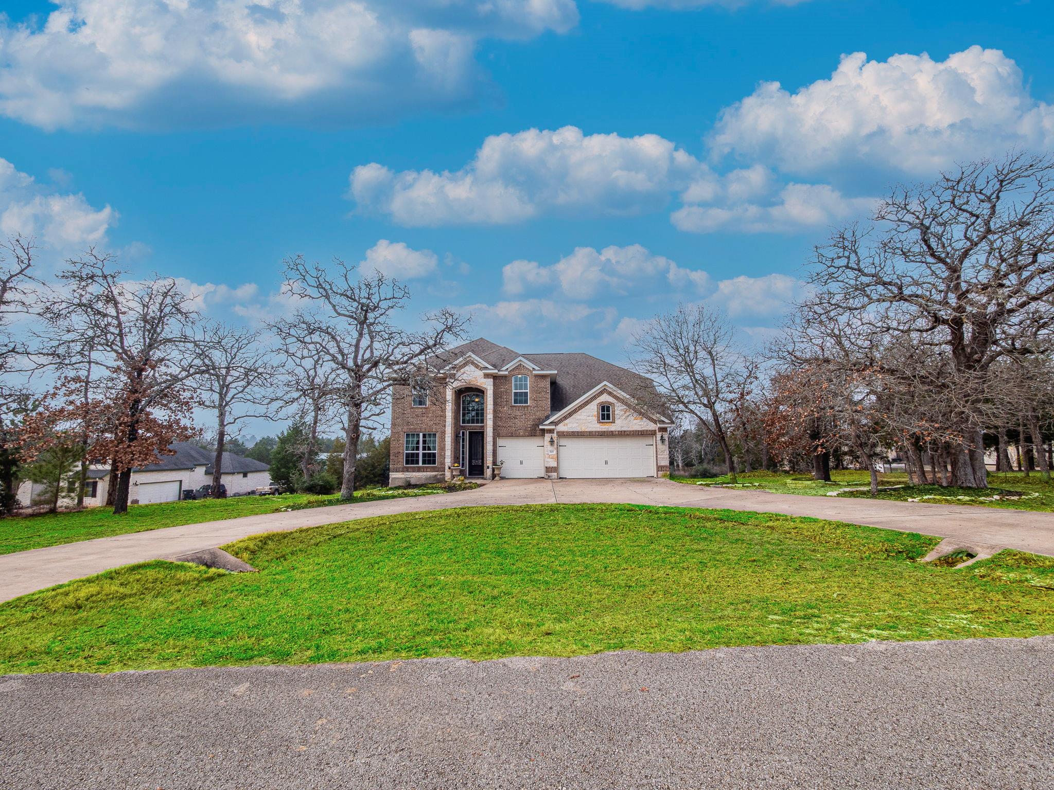 117 Arbor Point Drive Elgin TX 78621