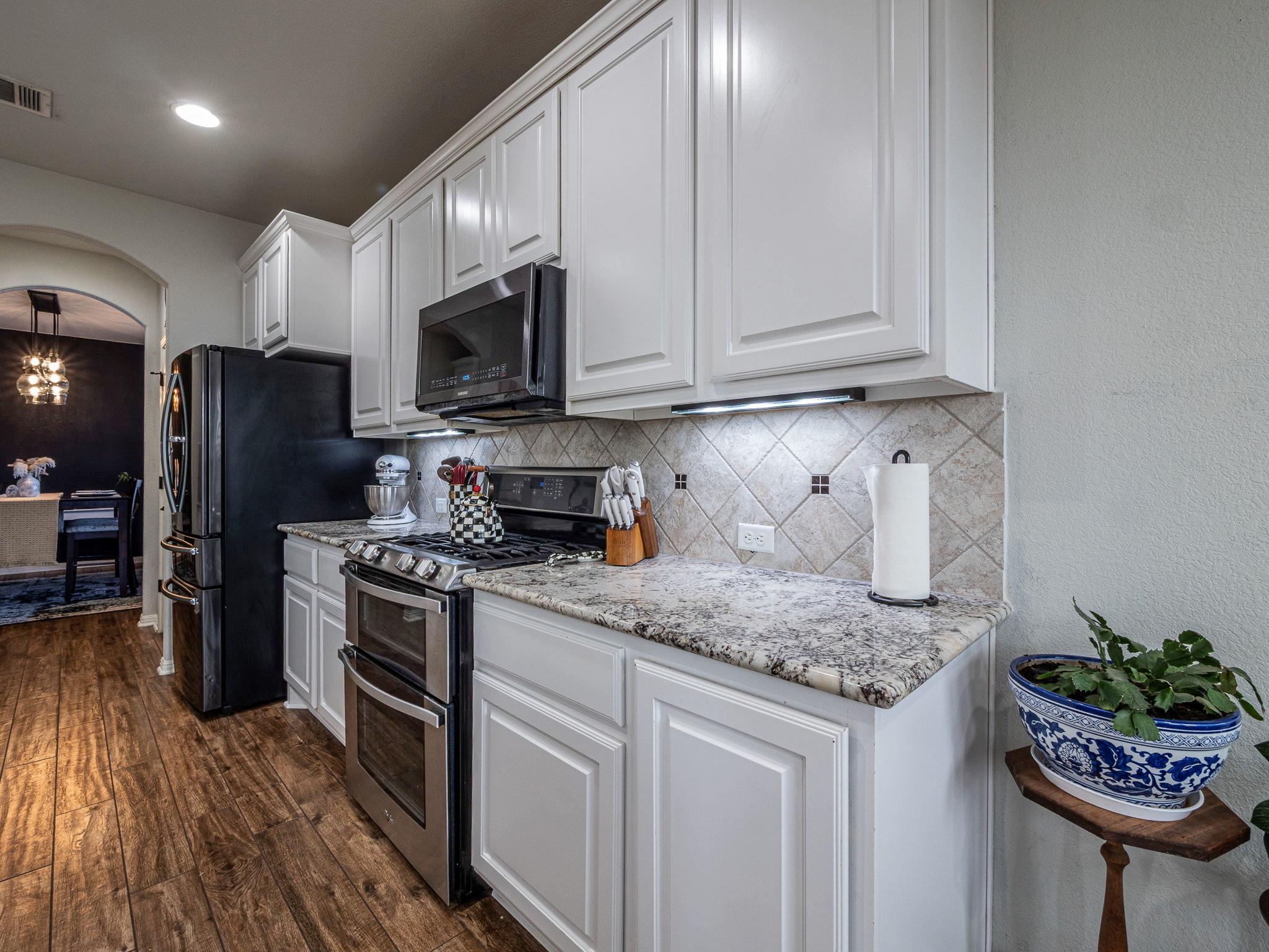 117 Arbor Point Drive Elgin TX 78621