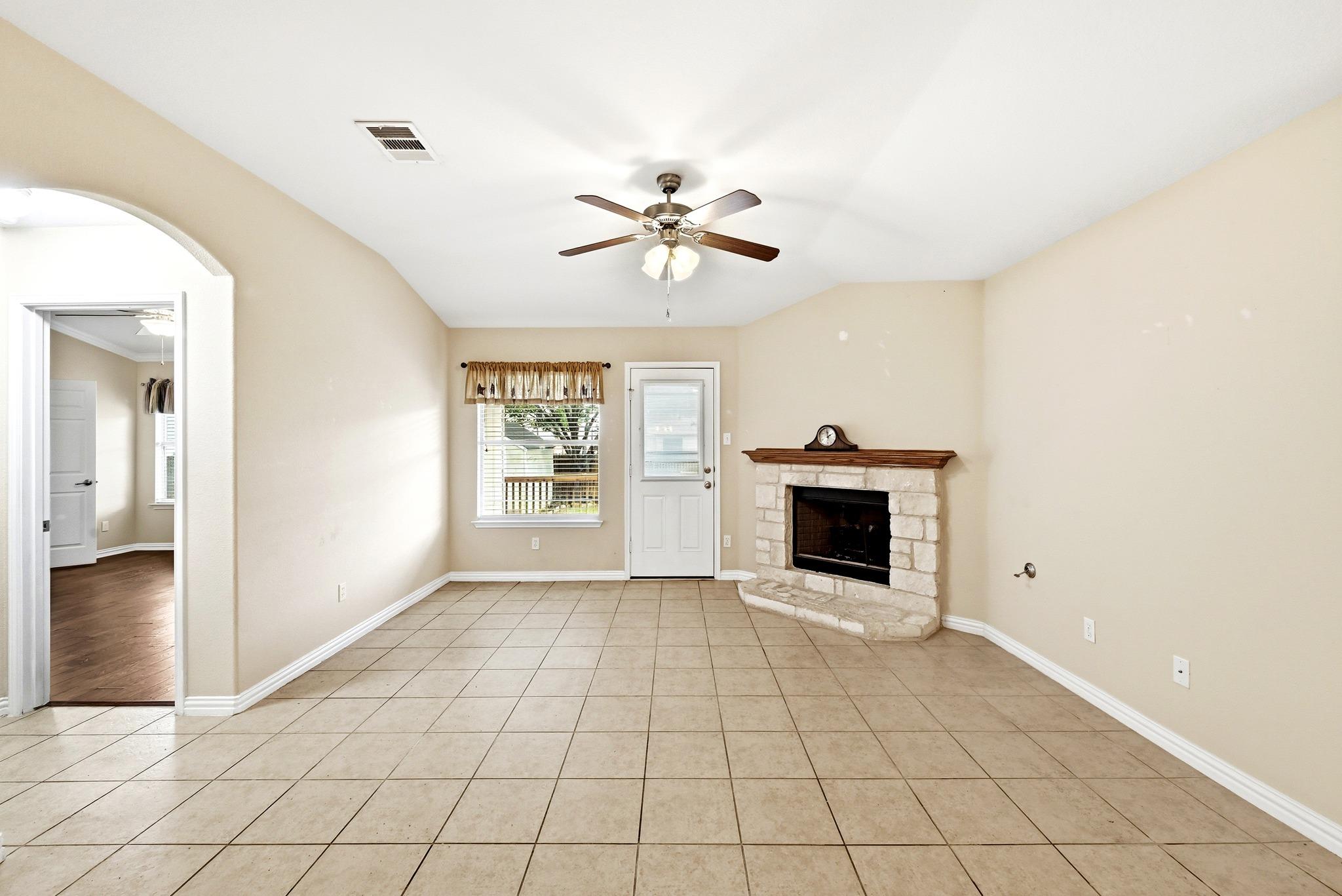 209 Calline Mayes Run Buda TX 78610