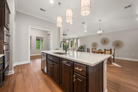 9100 Bayshore Bend Austin TX 78726