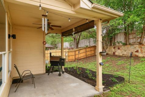 9212 Pioneer Forest Drive Austin TX 78744