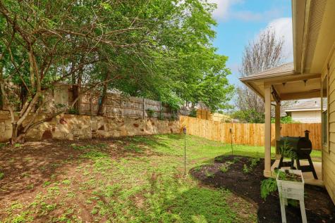 9212 Pioneer Forest Drive Austin TX 78744