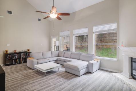 9212 Pioneer Forest Drive Austin TX 78744