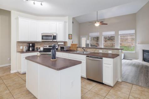 9212 Pioneer Forest Drive Austin TX 78744