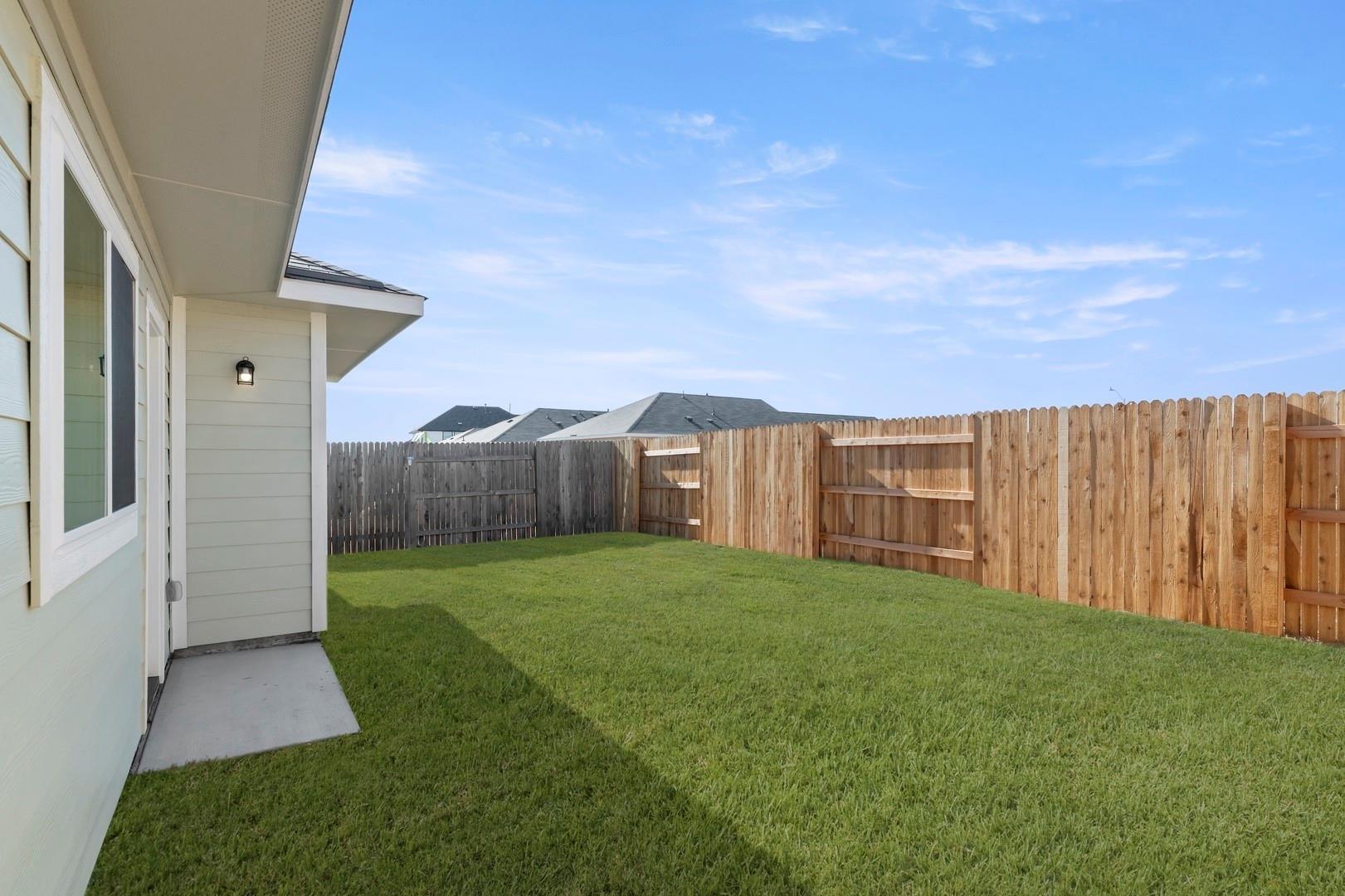 318 Jade Street Maxwell TX 78656