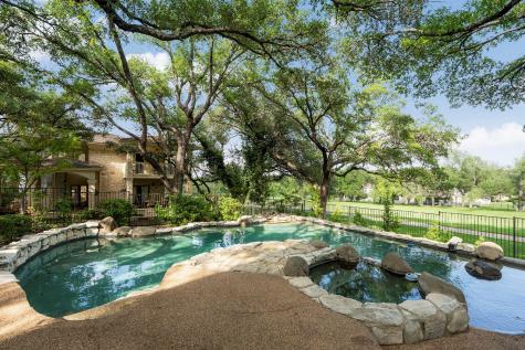 12 Treehaven Lane The Hills TX 78738