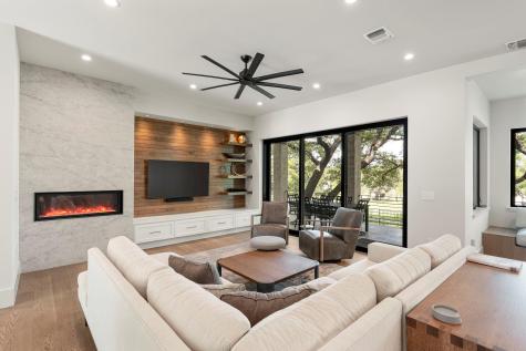 12 Treehaven Lane The Hills TX 78738