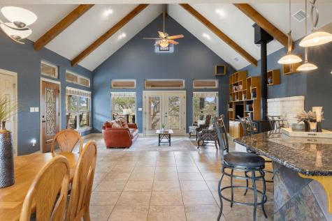 232 Crooked Oak Lane Round Mountain TX 78663