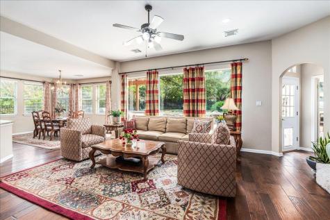 58 Cottondale Road The Hills TX 78738
