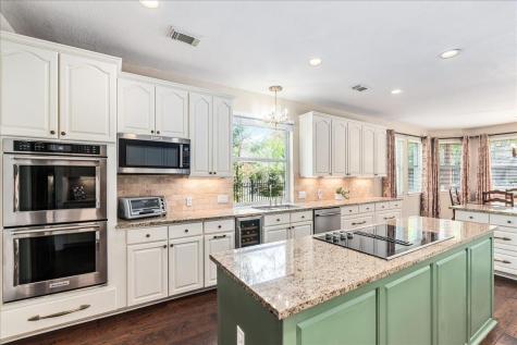 58 Cottondale Road The Hills TX 78738