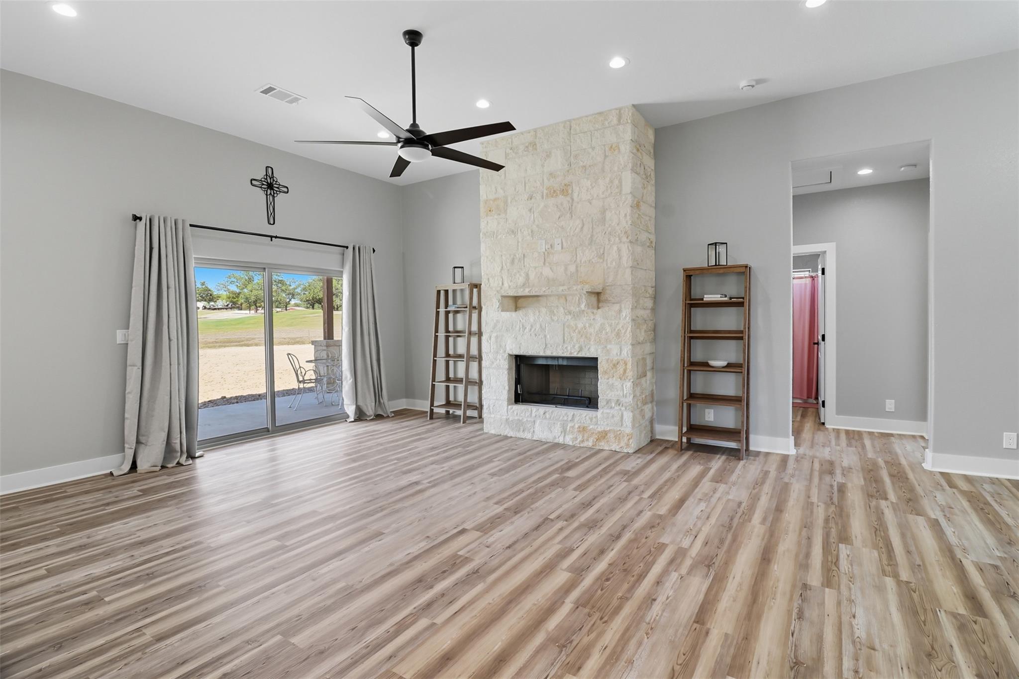 214 Oak Grove Parkway Kingsland TX 78639