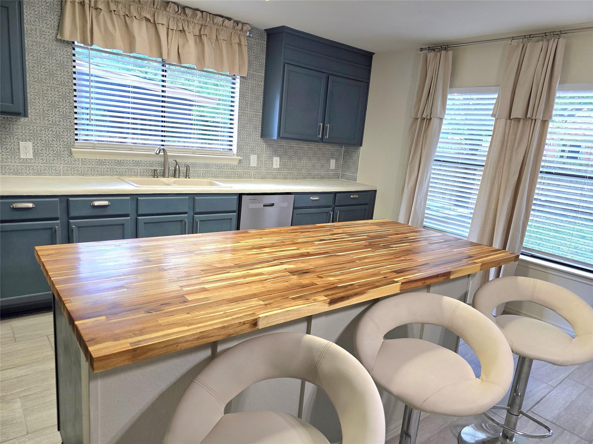 1413 Baffin Cove Round Rock TX 78664