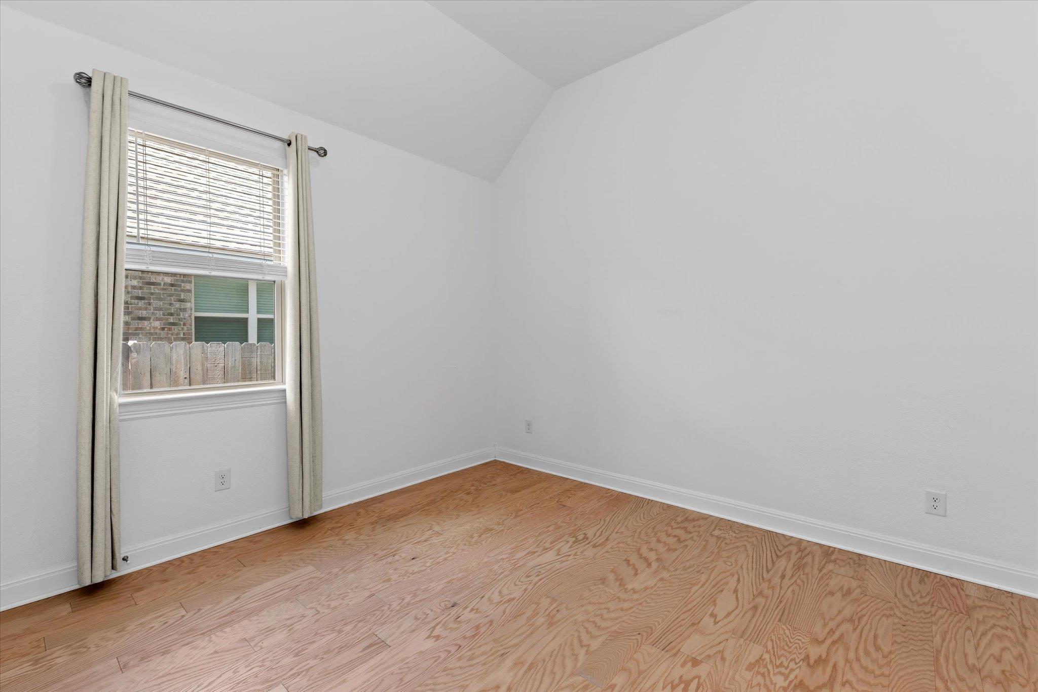 121 Shagbark Trail Bastrop TX 78602
