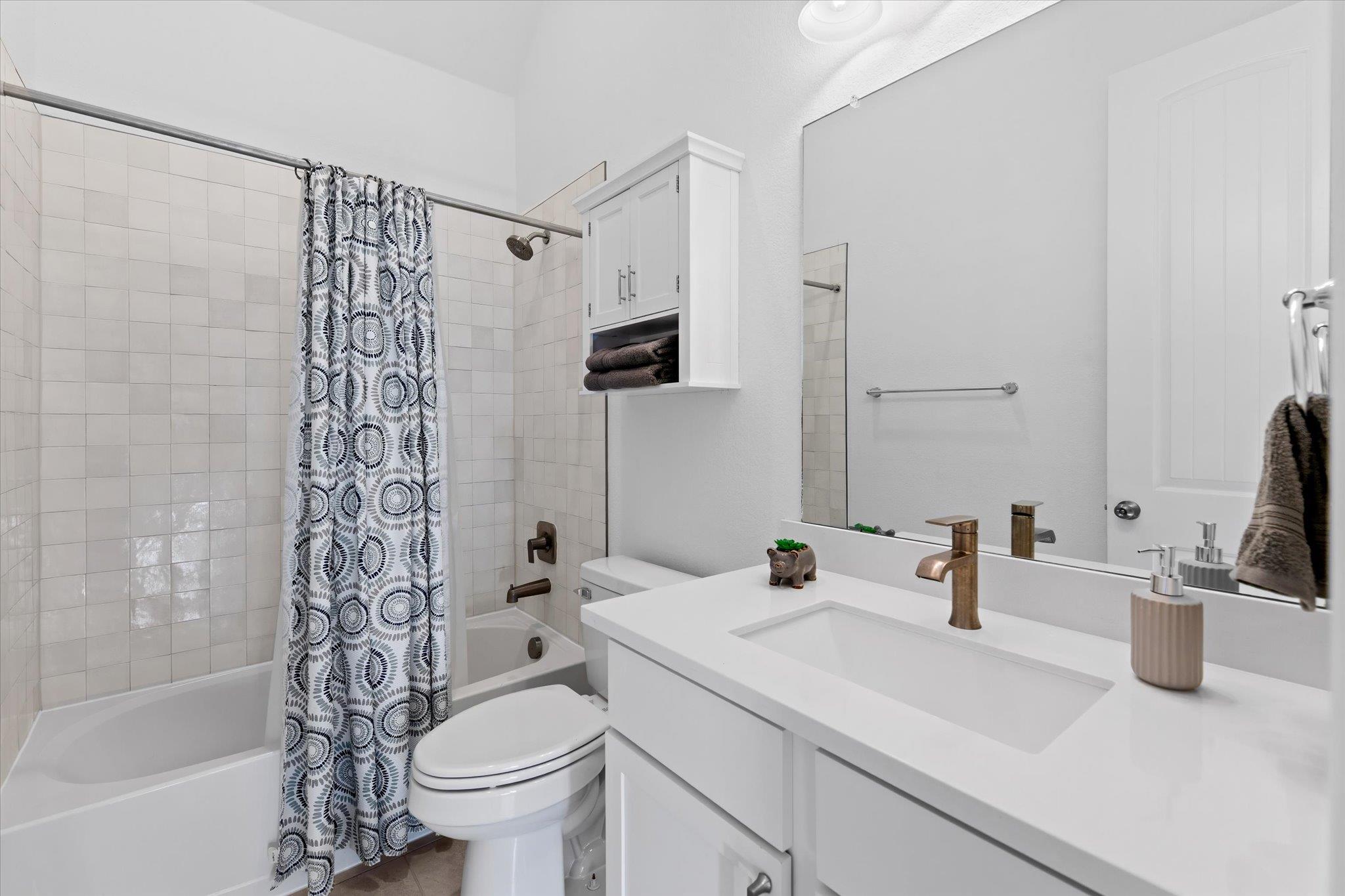 121 Shagbark Trail Bastrop TX 78602