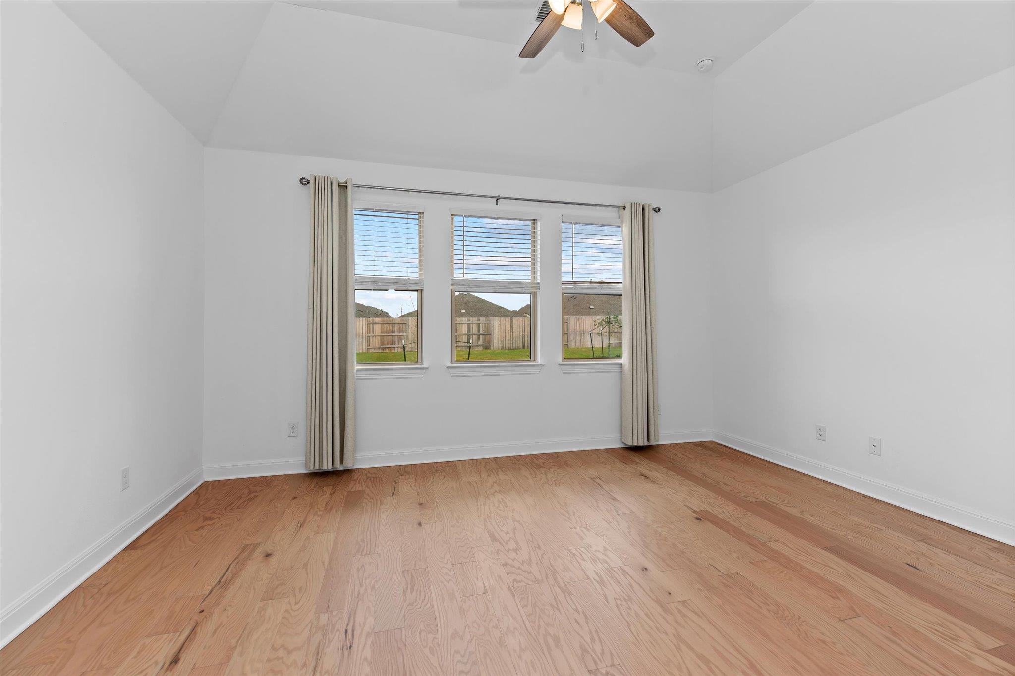 121 Shagbark Trail Bastrop TX 78602
