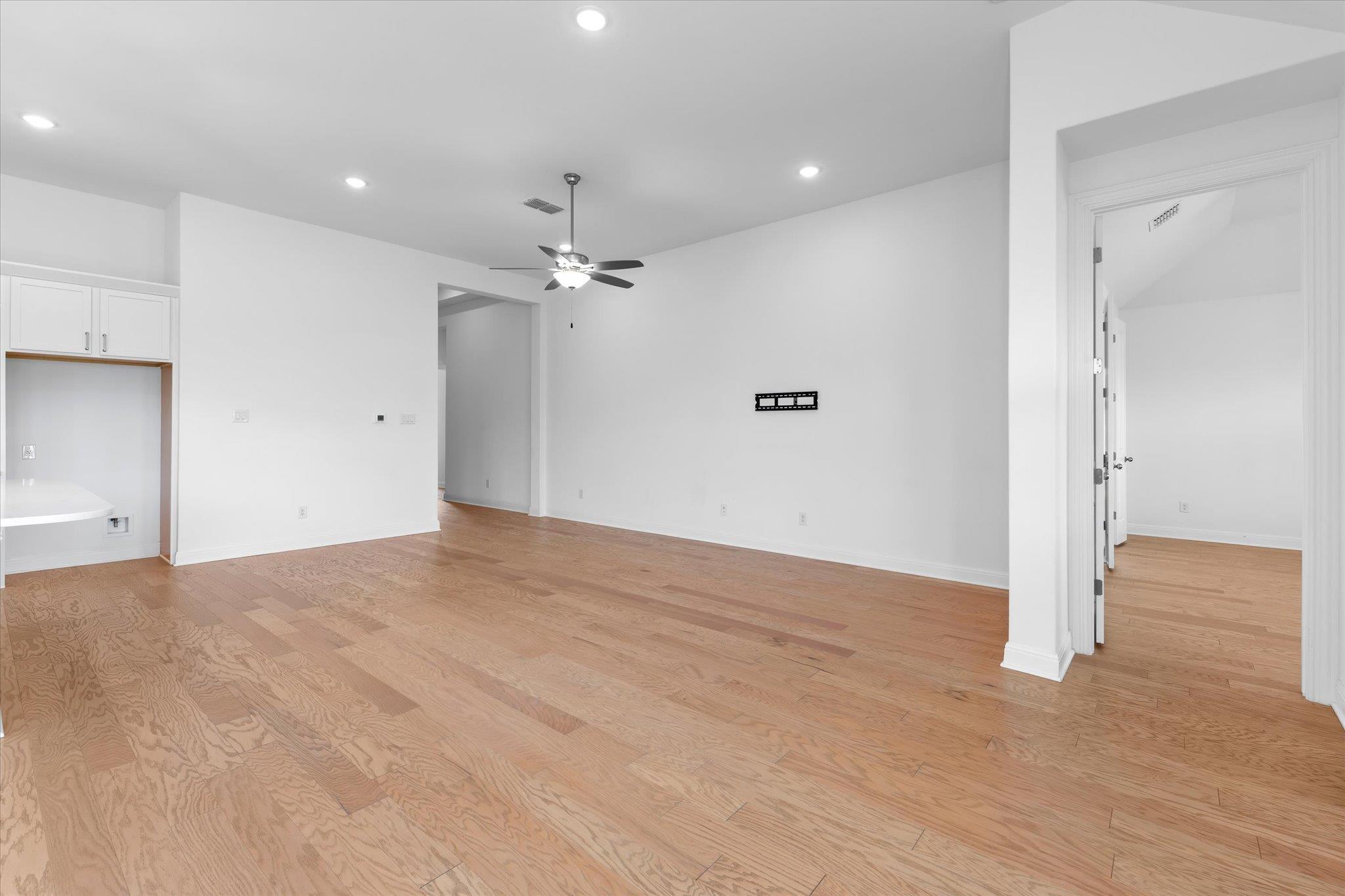 121 Shagbark Trail Bastrop TX 78602