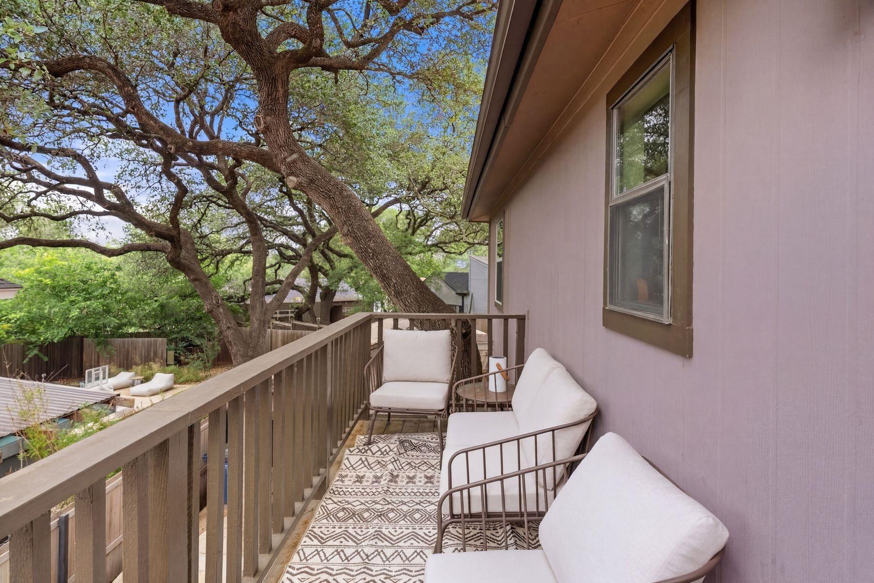 1106 Mission Ridge Austin TX 78704