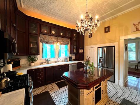 504 South Franklin La Grange TX 78945