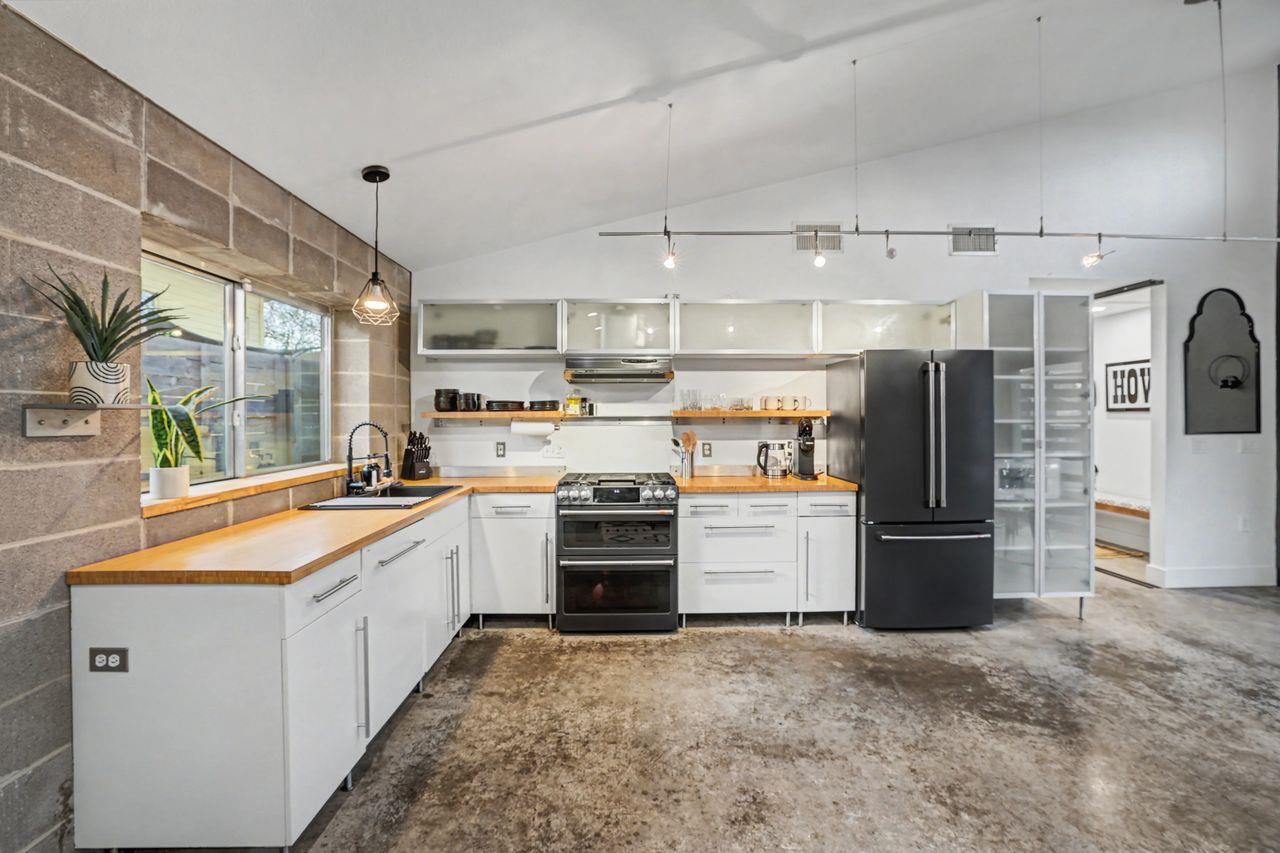 2202 Santa Rosa Street Austin TX 78702