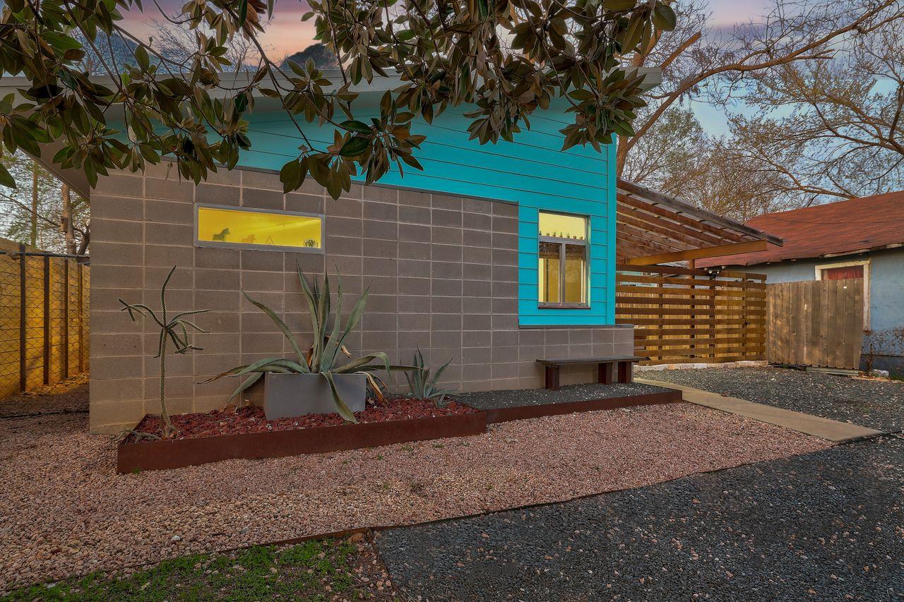 2202 Santa Rosa Street Austin TX 78702